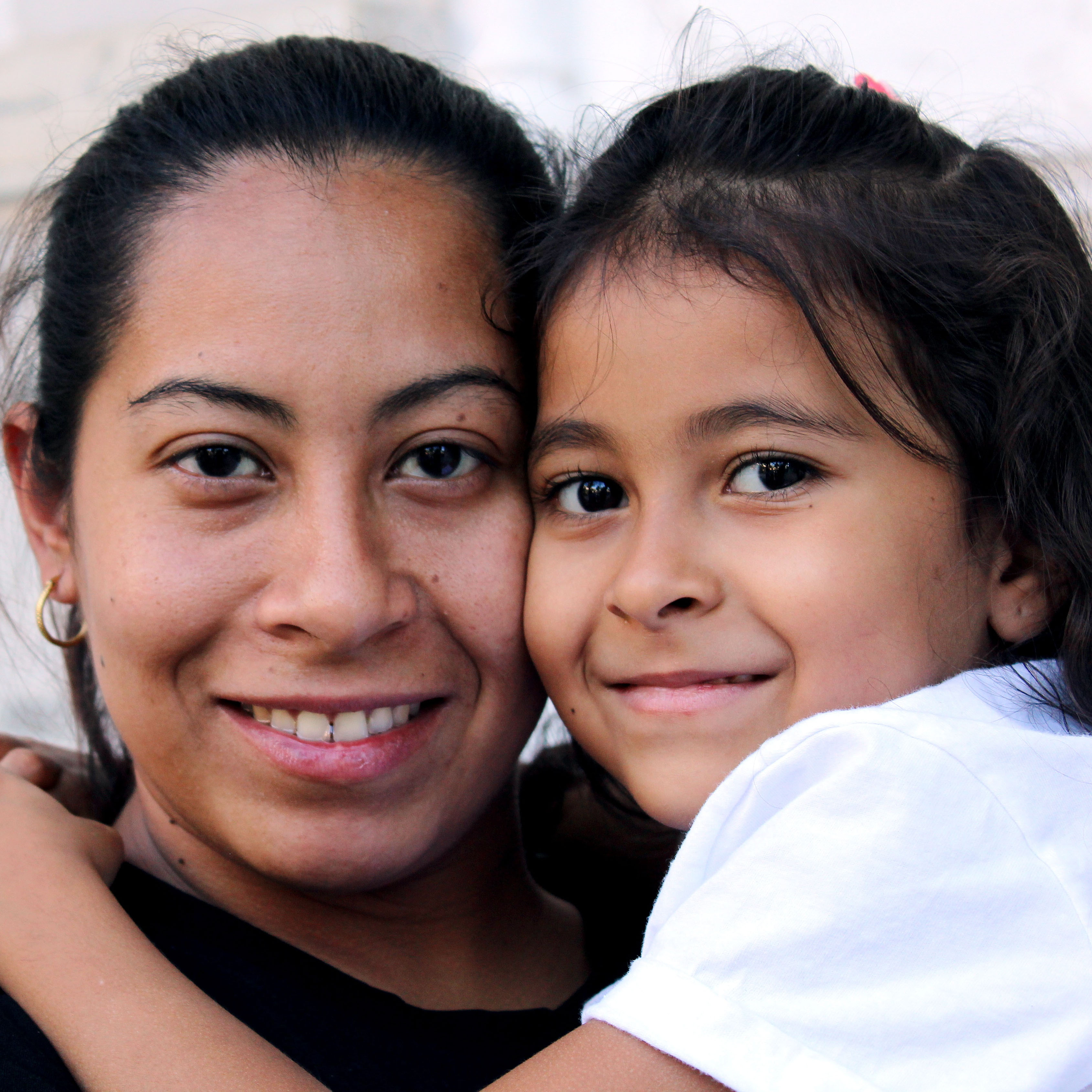 Valentina poses with her daughter